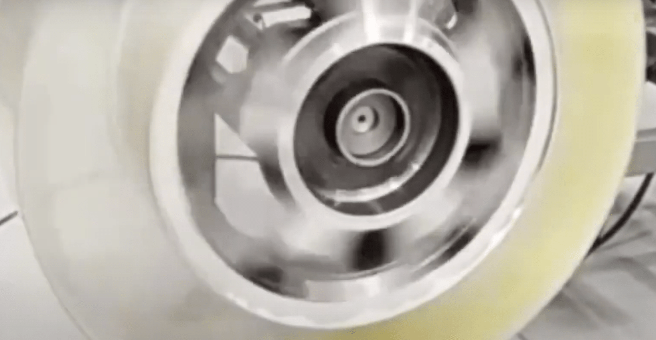 Video por dentro del neumático